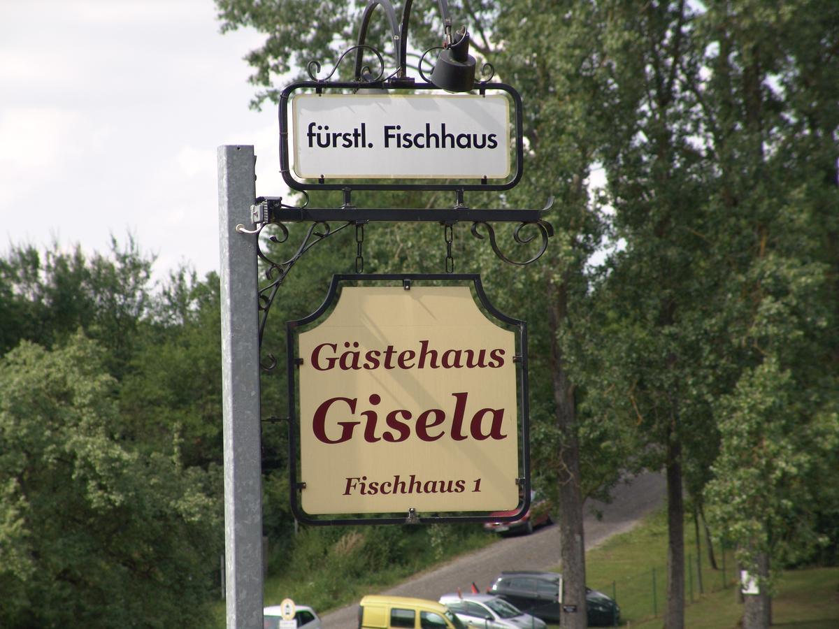 Gaestehaus "Gisela" Im Fuerstlichen Fischhaus Schillingsfuerst Bagian luar foto